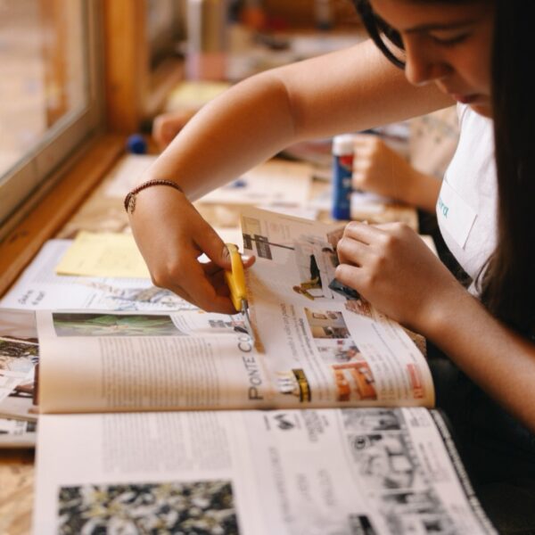 Poemas visuales con revistas